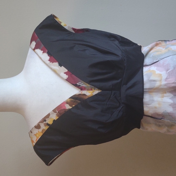 Handmade form-fitting colorful unique versatile straight-cut dress. Size… - Picture 9 of 12